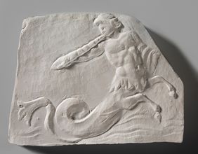 Gipsabguss eines Tritonreliefs eines Schiffsschnabels, Foto: Marion Wenzel