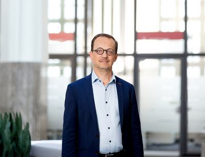 Prof. Dr. Axel Körner ist Professor für Neuere Kultur- und Ideengeschichte an der Universität Leipzig.