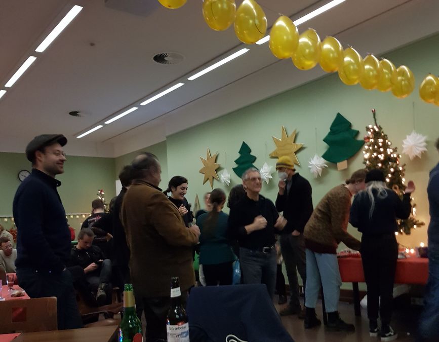 zur Vergrößerungsansicht des Bildes: Weihnachtsfeier des Religionswissenschaftlichen Instituts