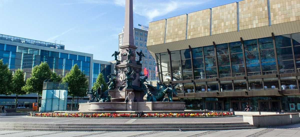 Augustusplatz mit Blick auf das Gewandhaus, Foto: Stock